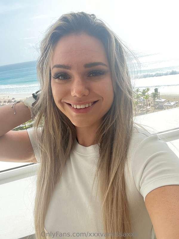 thinking about getting dick pics rn... send me a special pic..