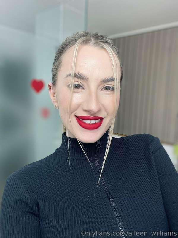 💋