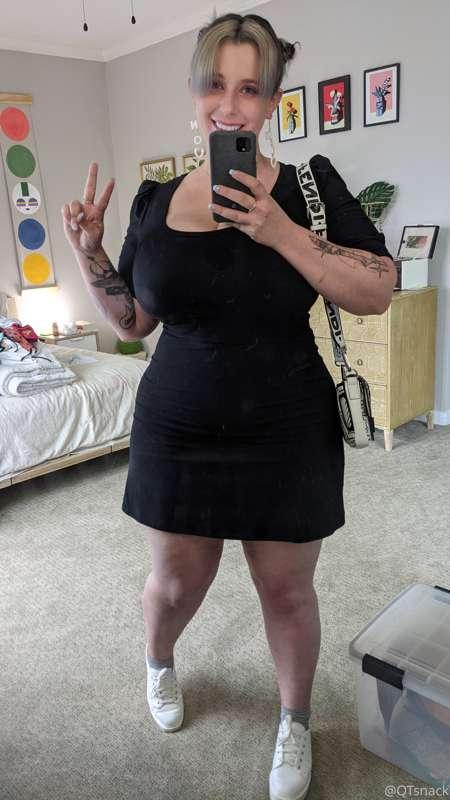 If we were talking into on a date this is what is wear ♥️ do..