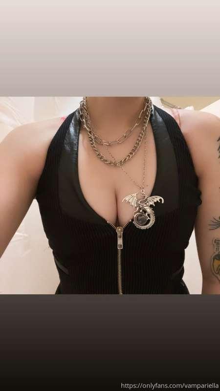 my necklace is cool ^.*