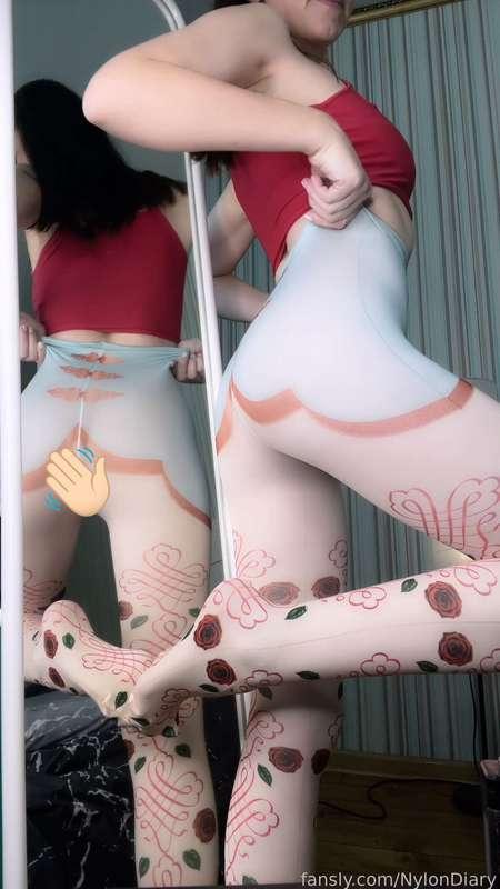 nylondiary image #0