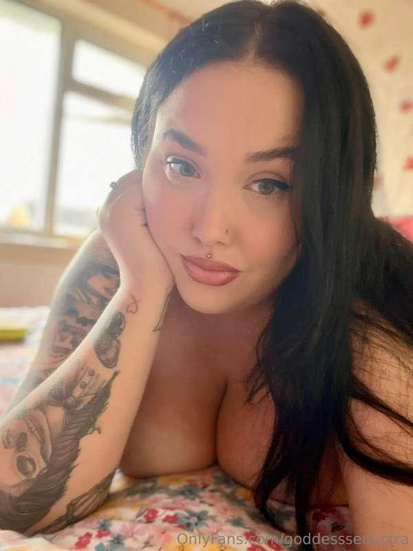 goddessseductra image #0