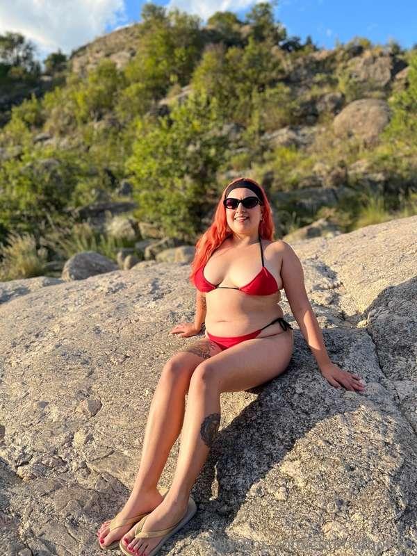 Being a chubby mermaid 🧜‍♀️ 