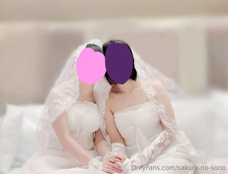 ←桜乃ちゃん　苑乃ちゃん→ 以前撮ったウエディングドレスの写真です♡ この時2人ではしゃいで沢山写真を撮ったので、また他..