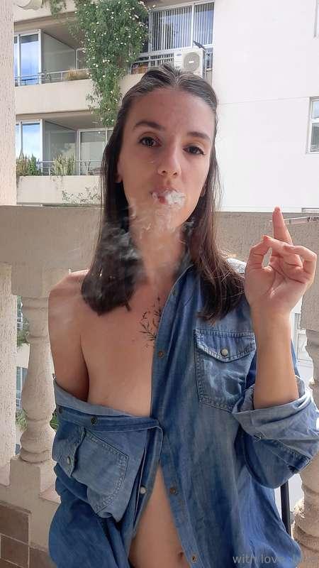 smokingjulie image #5