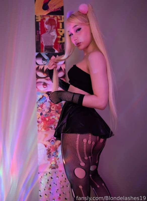 blondelashes19 image #5