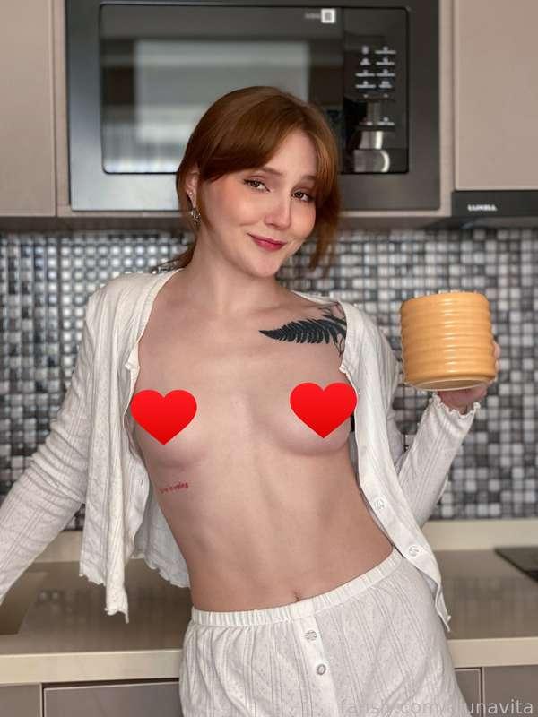 Tea, coffee, or maybe me?😈

#redhead #slim #young #hornyteen #naked #smalltits #nipples #ass #sexy #fyp