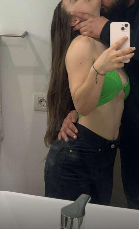 Do you wish this was you 😔😨😏😏   P.s green for st Patrick’s d..