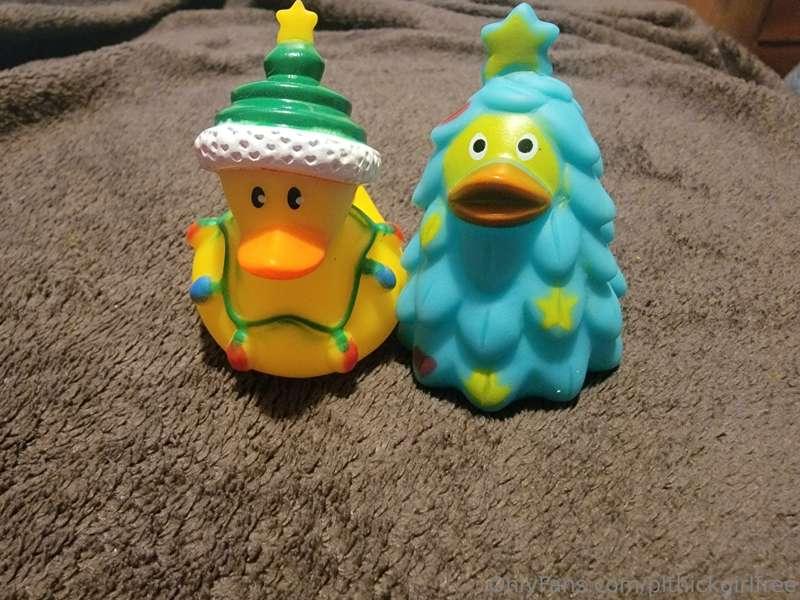 I recieved the cutest little duckies in the mail today, but ..