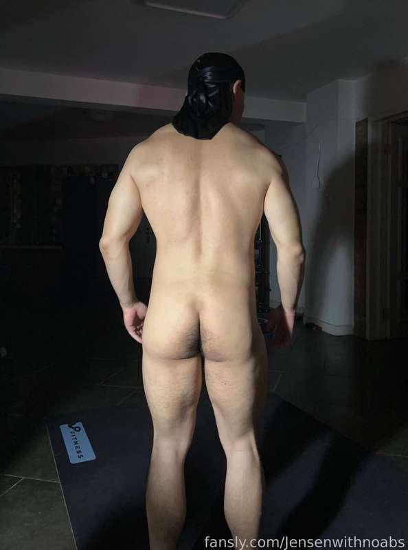 jensenwithnoabs image #1
