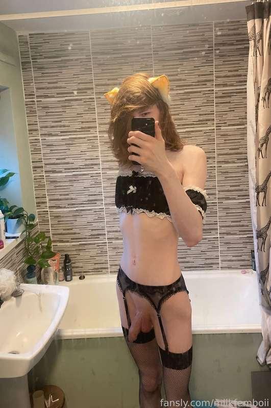 milkfemboii image #5