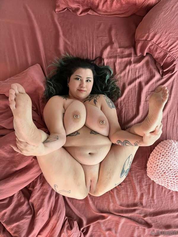 just hang onto my legs and pound away i love it