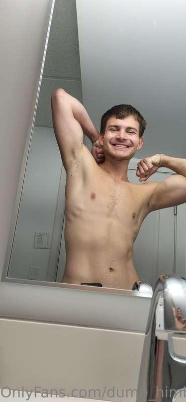 Hey fans ❤️ flex day gunna post some sweaty workout vids tn ..