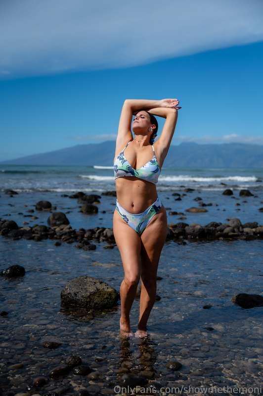 Happy Sunday Fun Day!Man, do I wish that I was back in Maui ..