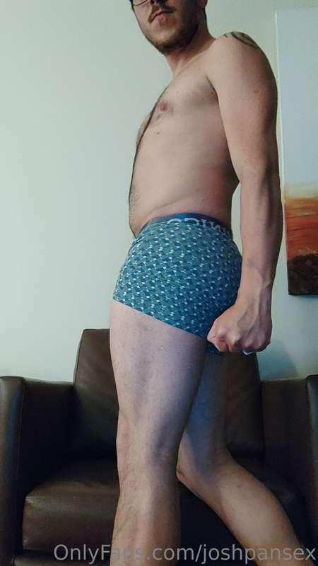 Hi hi 😏😏

What are you doing babe?