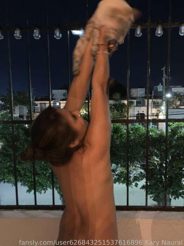 con mi gatito en el balcon