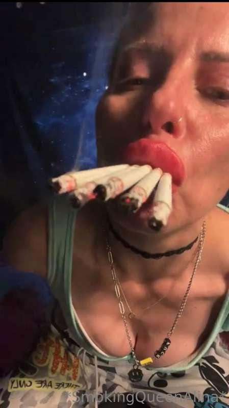 smokingqueenalina image #5