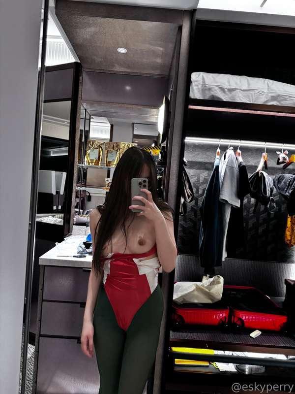 eskyperry image #1