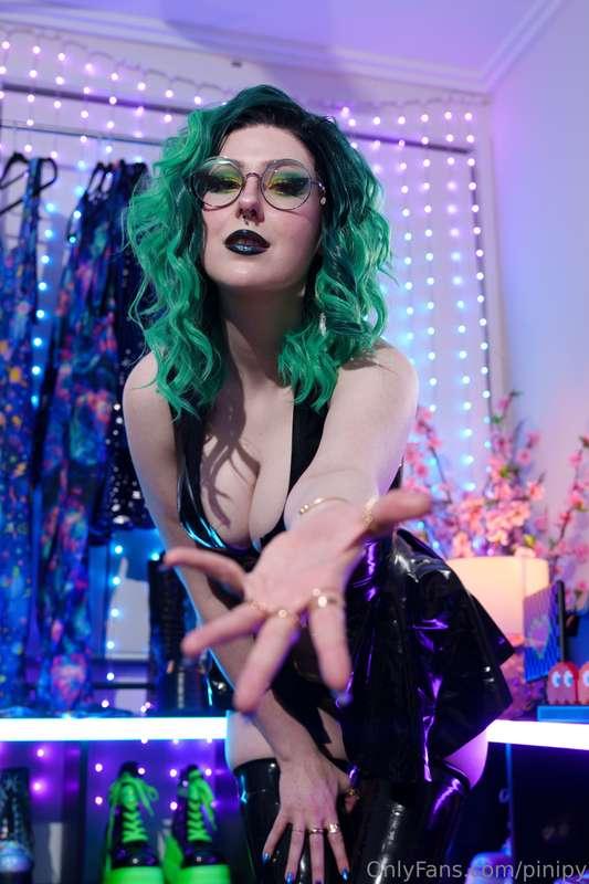 Teaser #1 of March's FREE set of HD Camera photos. I call th..
