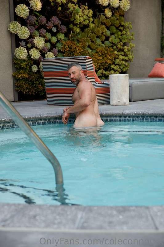 Hello there! 🍑