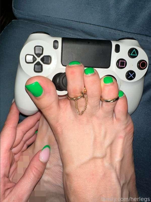 herlegs image #2