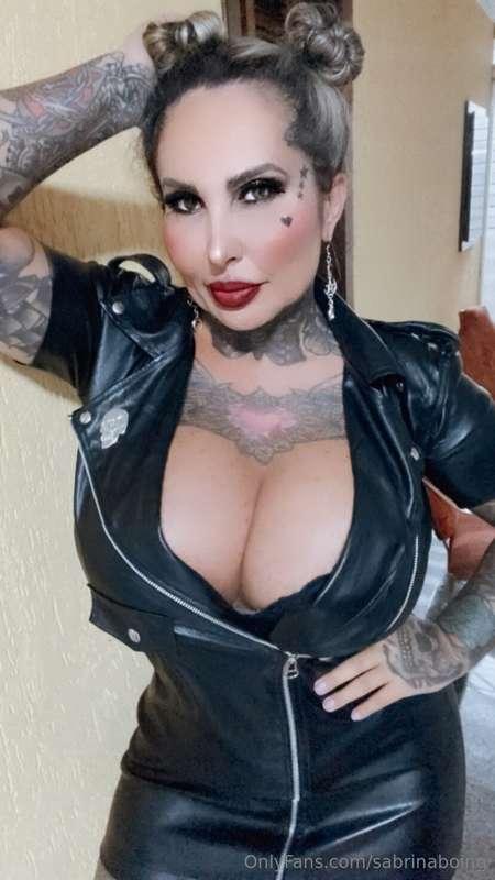 Gostaria de abrir o zíper desse vestido !??? 🔥🔥🔥