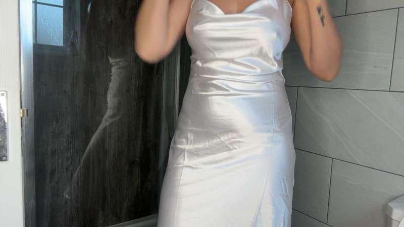 Wet vs dry satin night gown 