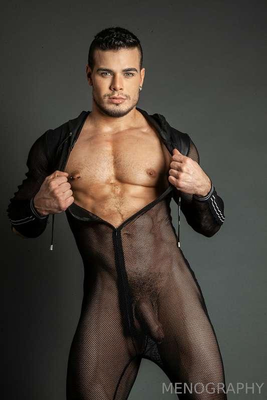 Hung Brazilian Muscle god Rico Marlonz