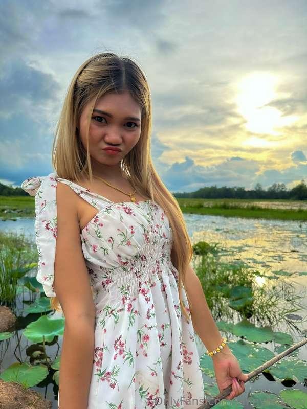 If only you were here – I'd plant a kiss right on those lips..