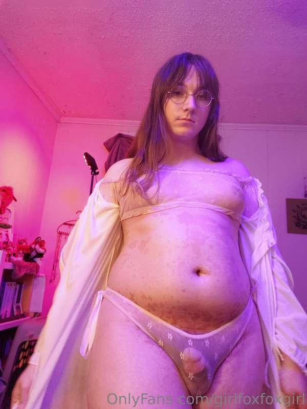 Last free post for now :3

For those of you who are new:

Hi..