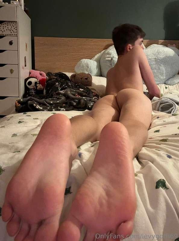 soles or ass