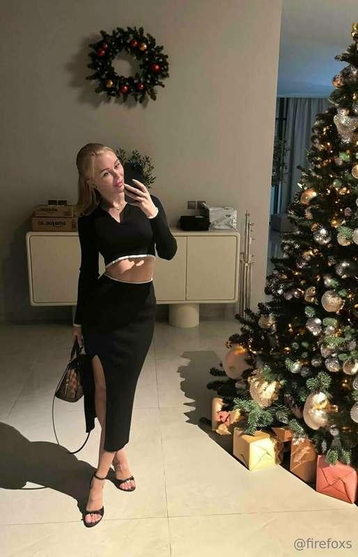 The thirteenth day of surprises and gifts! 💝 Ready to find y..
