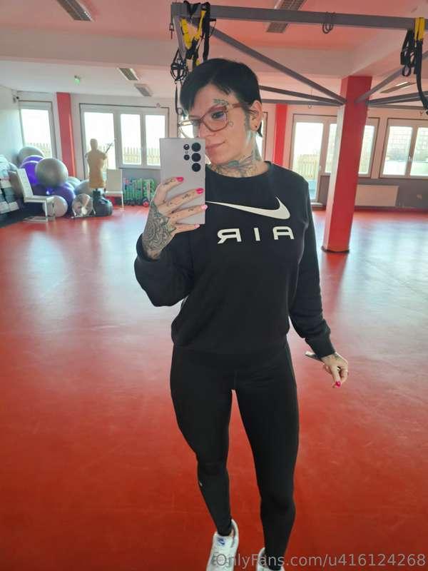 Sziasztok ☺️ Hogy telik a mai nap eddig Srácok? Továbbra is ..