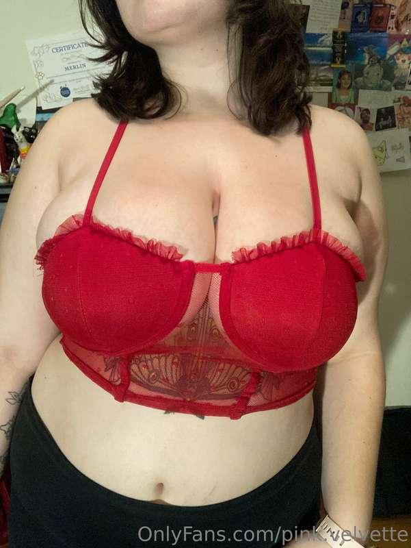 pink.velvette image #0