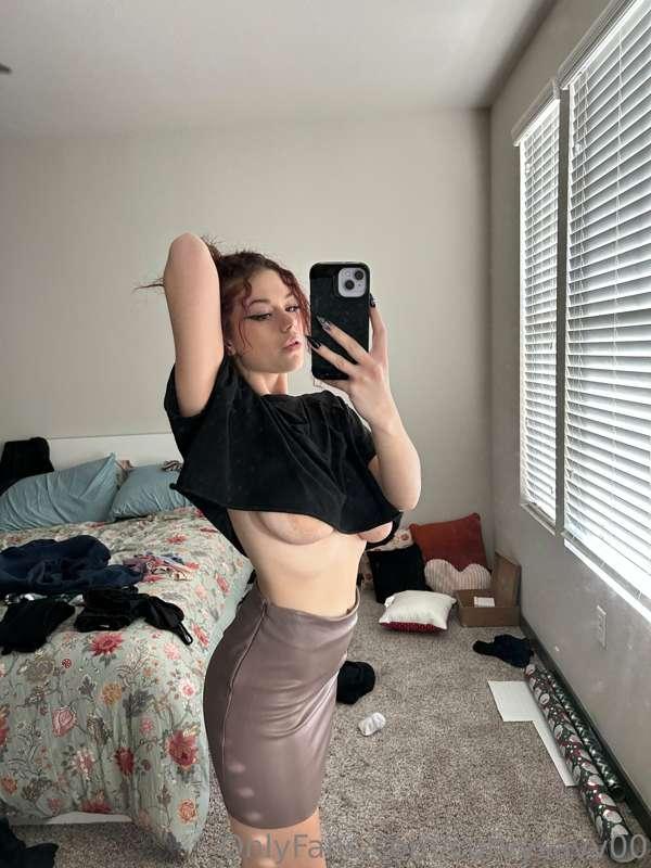 curvycherry00 image #0