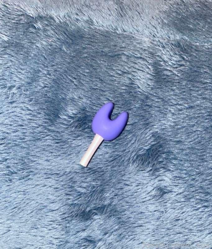 I came so hard my wand snapped and broke. Used IRL toy pics of my broken wand 🥵💦