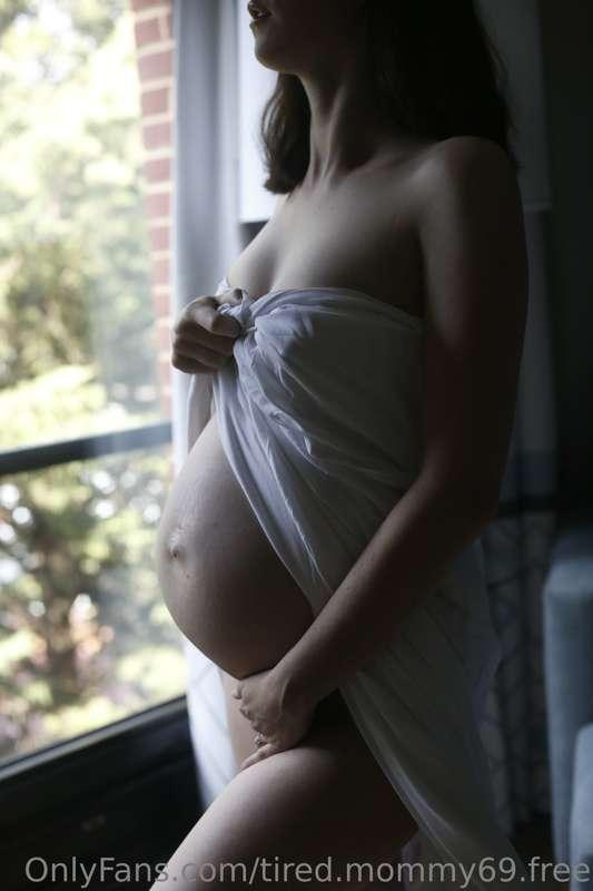 Shots from my pregnancy boudoir shoot!