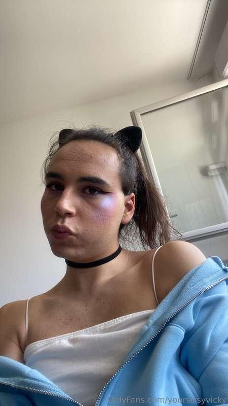 Pussy boi lol 😸💕