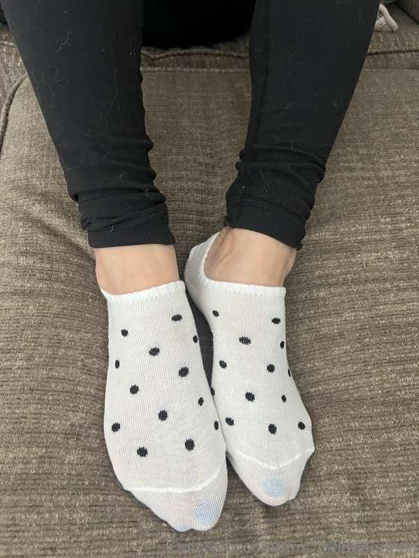 mrs_footjobqueen image #4