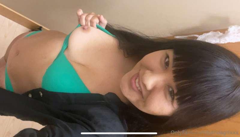 I got a new green bathing suit … flashing you in the dressin..