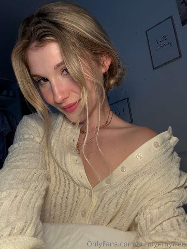 ready for a tease? 😘