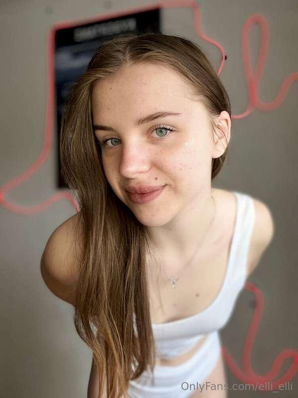 💖 Free subscription today only 💖Cutie @jenny_ro loves gettin..
