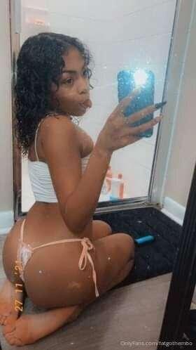 go sub to my bestie @xoblasian 🥵💦 

petite tatted blasian re..