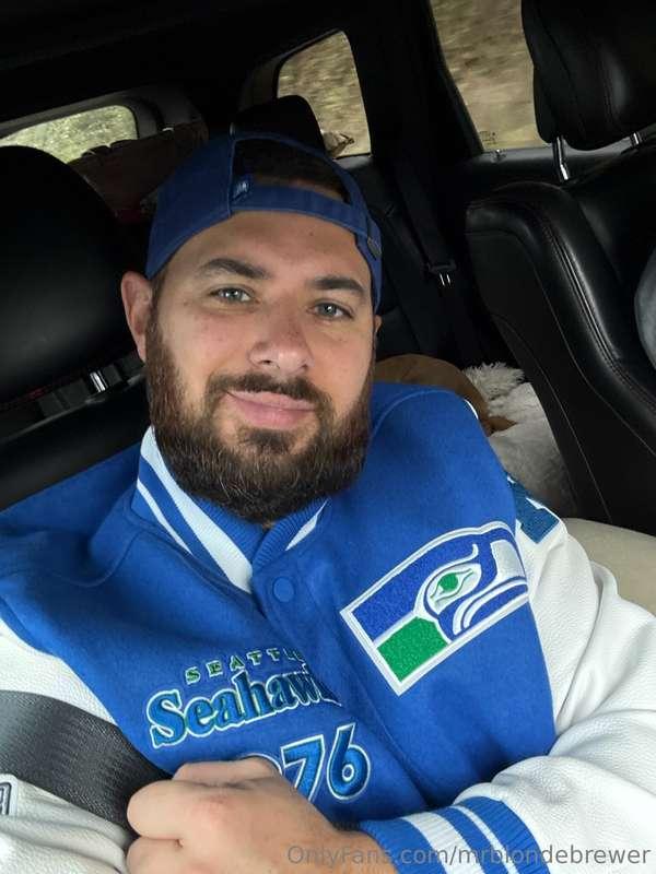 All smiles when I get to be passenger princess lol