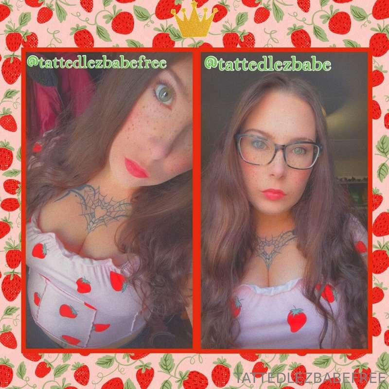 🍓 cum get a taste 🍓❤️ onlyfans.com/tattedlezbabe ❤️