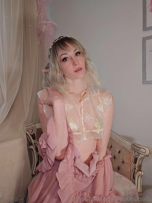 A glance at the VIP page! This look was originally from a cu..