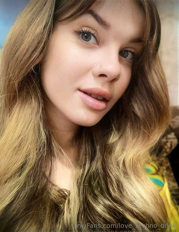 ## This hot thing 🔥 @sweetlove88🔥 is waiting for you. Her pu..