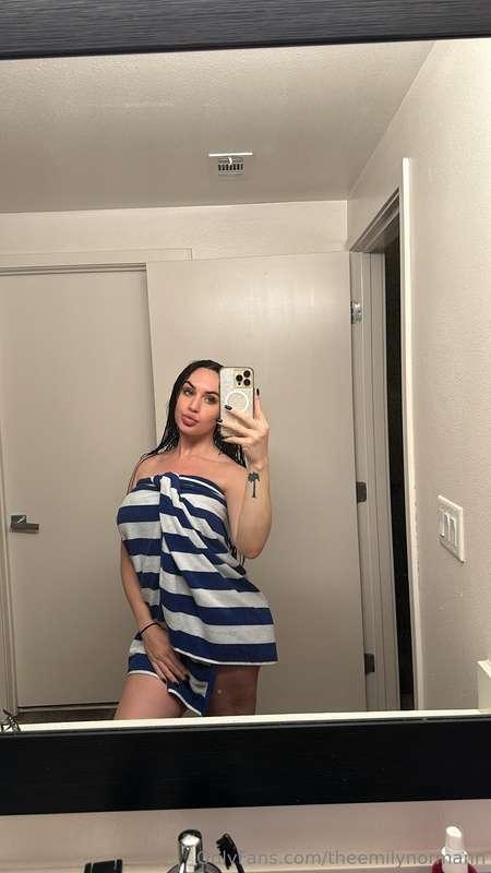 out the shower and ready for you 💦