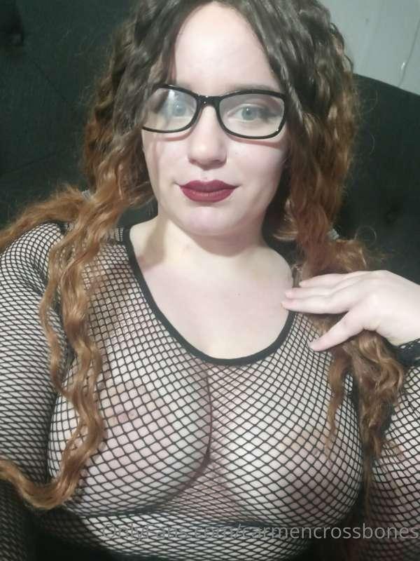 Do you like girls in glasses?