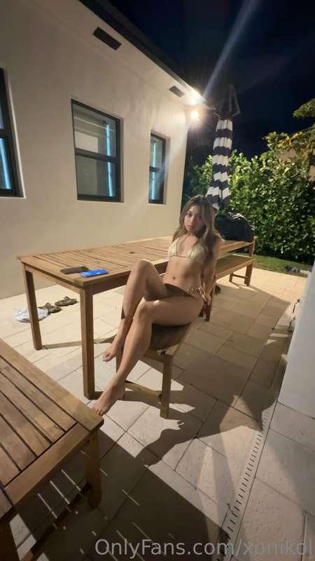 I need more bikinis😅😅